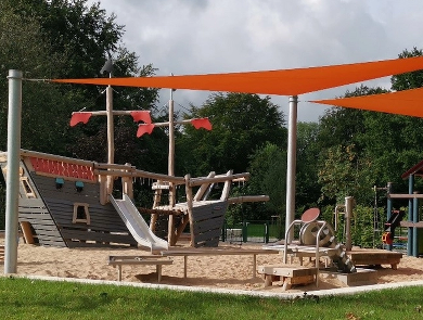 Spielplatz im Freibad