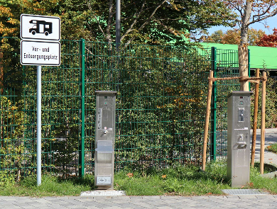 Wohnmobilstellplätze am Freibad 3